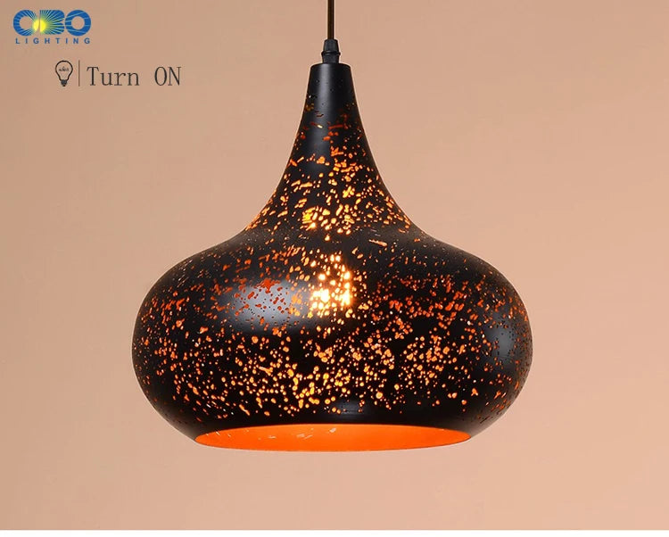 Pendente Vintage Preto com Abajur Gravado — Luminária E27 Estilo Americano para Bar e Restaurante