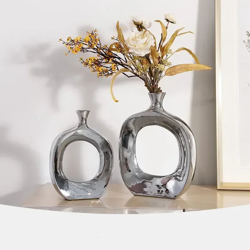 Vaso de Cerâmica Dourado Nórdico — Enfeite Decorativo para Sala e Arranjos de Flores