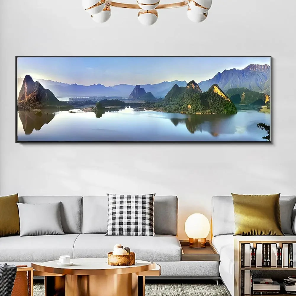 Quadro Decorativo Ponte Dorada Beira-Mar — Arte Minimalista de Paisagem para Sala