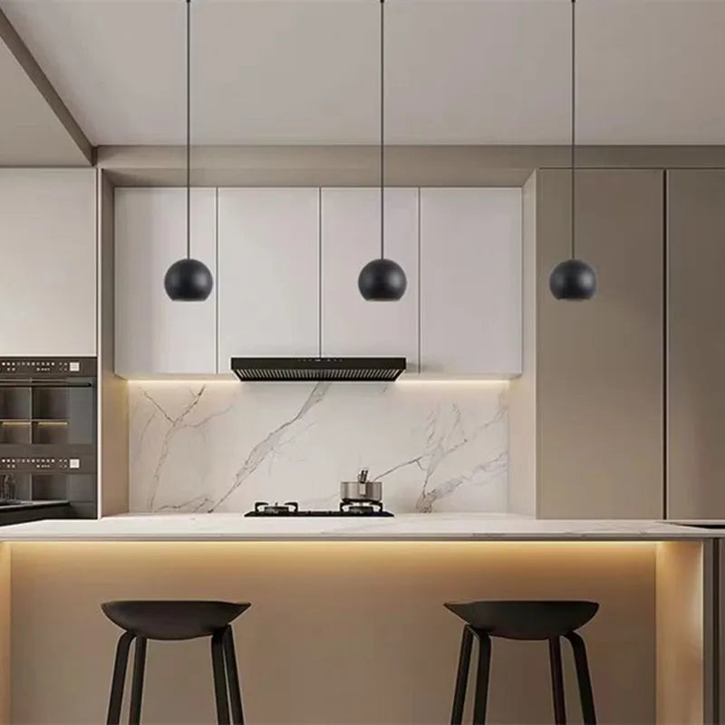 Pendente Esfera Minimalista Nórdico — Luminária Preta e Branca para Bar e Café