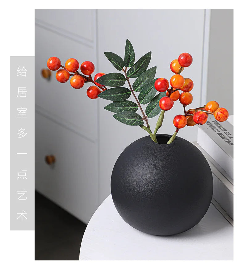 Vaso de Ceramica Bola Europeu Preto e Branco