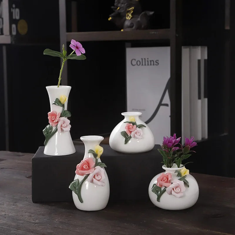 Vaso Decorativo de Cerâmica Pintado à Mão — Mini Vaso com Flores Secas para Mesa