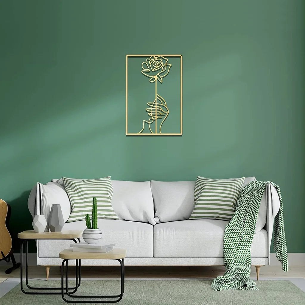 Escultura de Parede Linha Feminina em Metal — Arte Abstrata Minimalista para Decoração