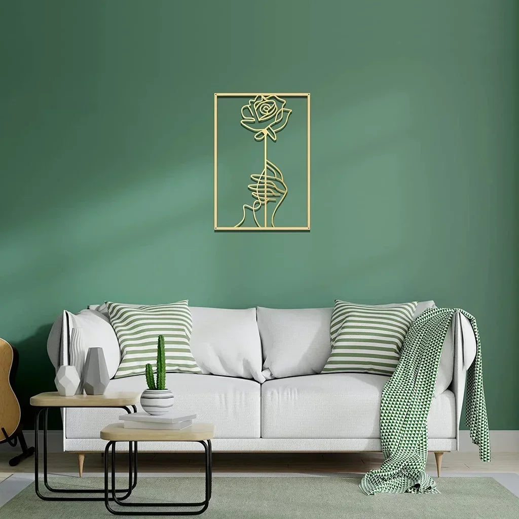 Escultura de Parede Linha Feminina em Metal — Arte Abstrata Minimalista para Decoração