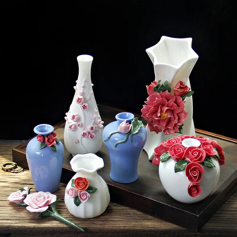 Vaso Decorativo de Cerâmica Pintado à Mão — Mini Vaso com Flores Secas para Mesa
