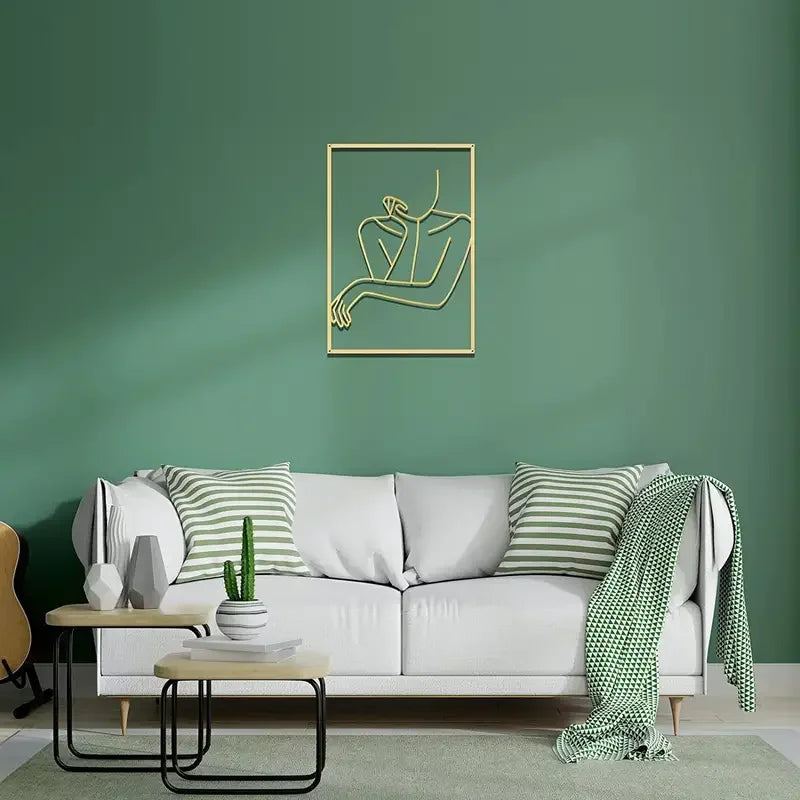Escultura de Parede Linha Feminina em Metal — Arte Abstrata Minimalista para Decoração