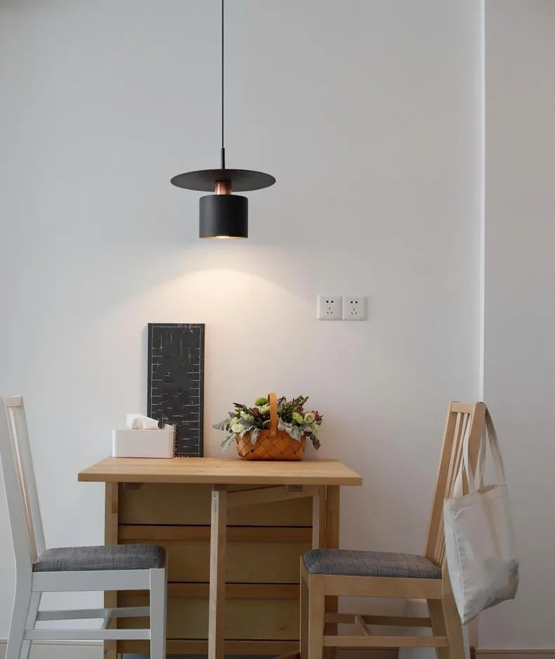 Arandela LED Minimalista para Cabeceira — Luminária Nórdica de Quarto