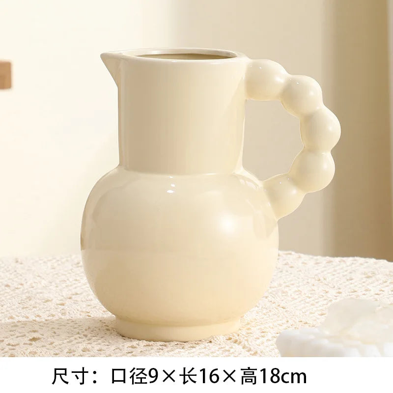 Vaso de Cerâmica Moderno com Alça — Vaso para Arranjos de Flores em Sala