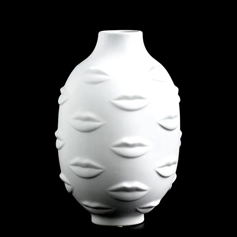Vaso Cerâmica Lábios 3D — Branco Decorativo para Flores Secas e Arranjos Criativos
