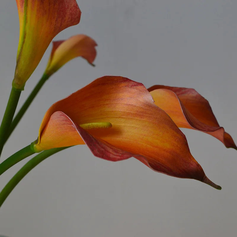Flores Artificiais Copo de Leite EVA Kit 10 Hastes — Para Arranjos, Casamento e Sala