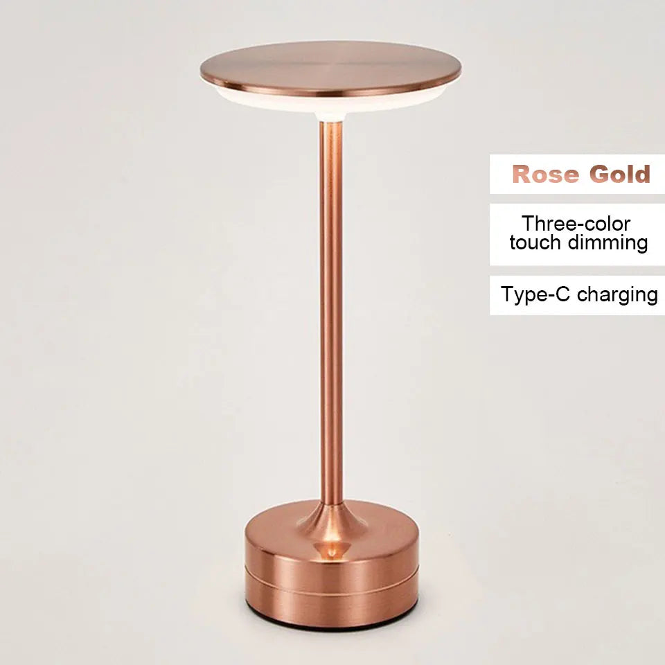 Luminária de Mesa LED Vintage Touch — Metálica Recarregável para Escritório e Quarto