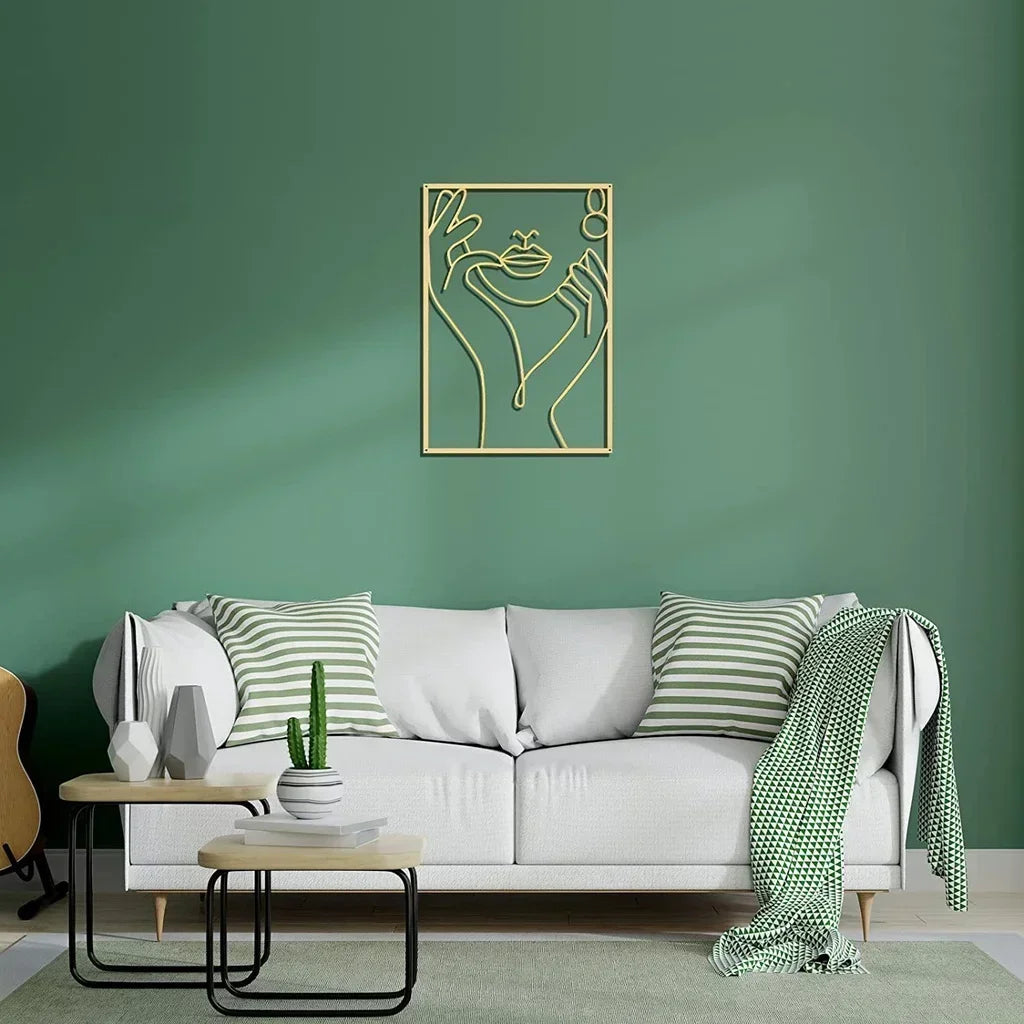 Escultura de Parede Linha Feminina em Metal — Arte Abstrata Minimalista para Decoração