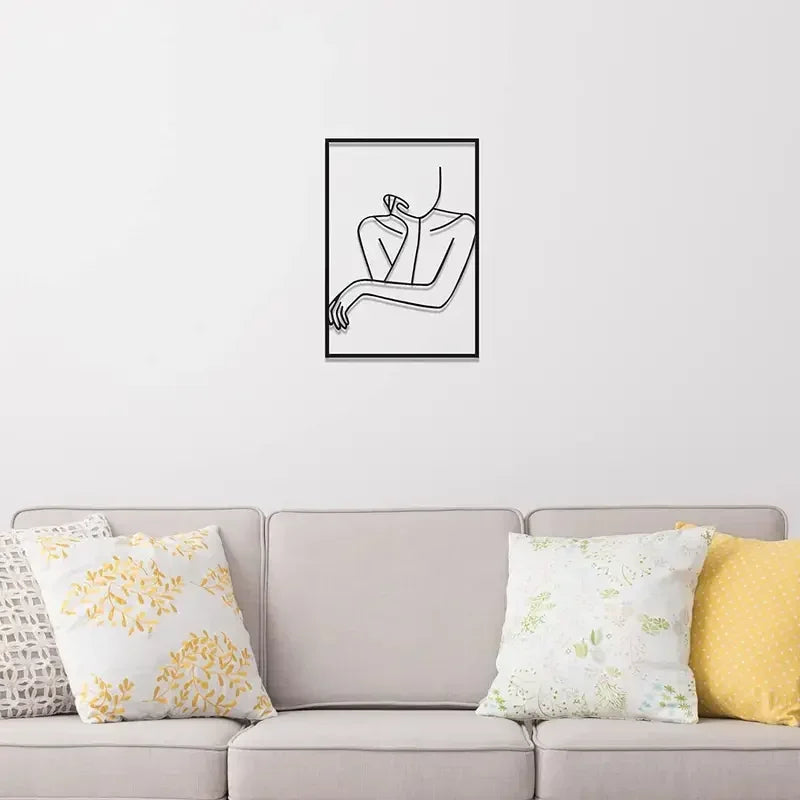 Escultura de Parede Linha Feminina em Metal — Arte Abstrata Minimalista para Decoração