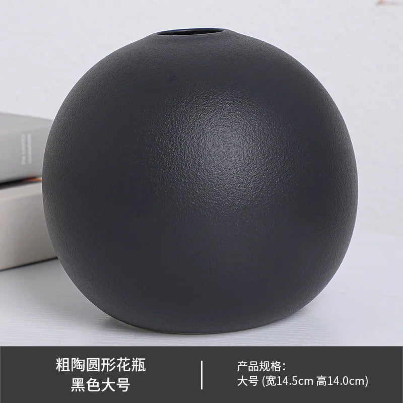 Vaso de Ceramica Bola Europeu Preto e Branco