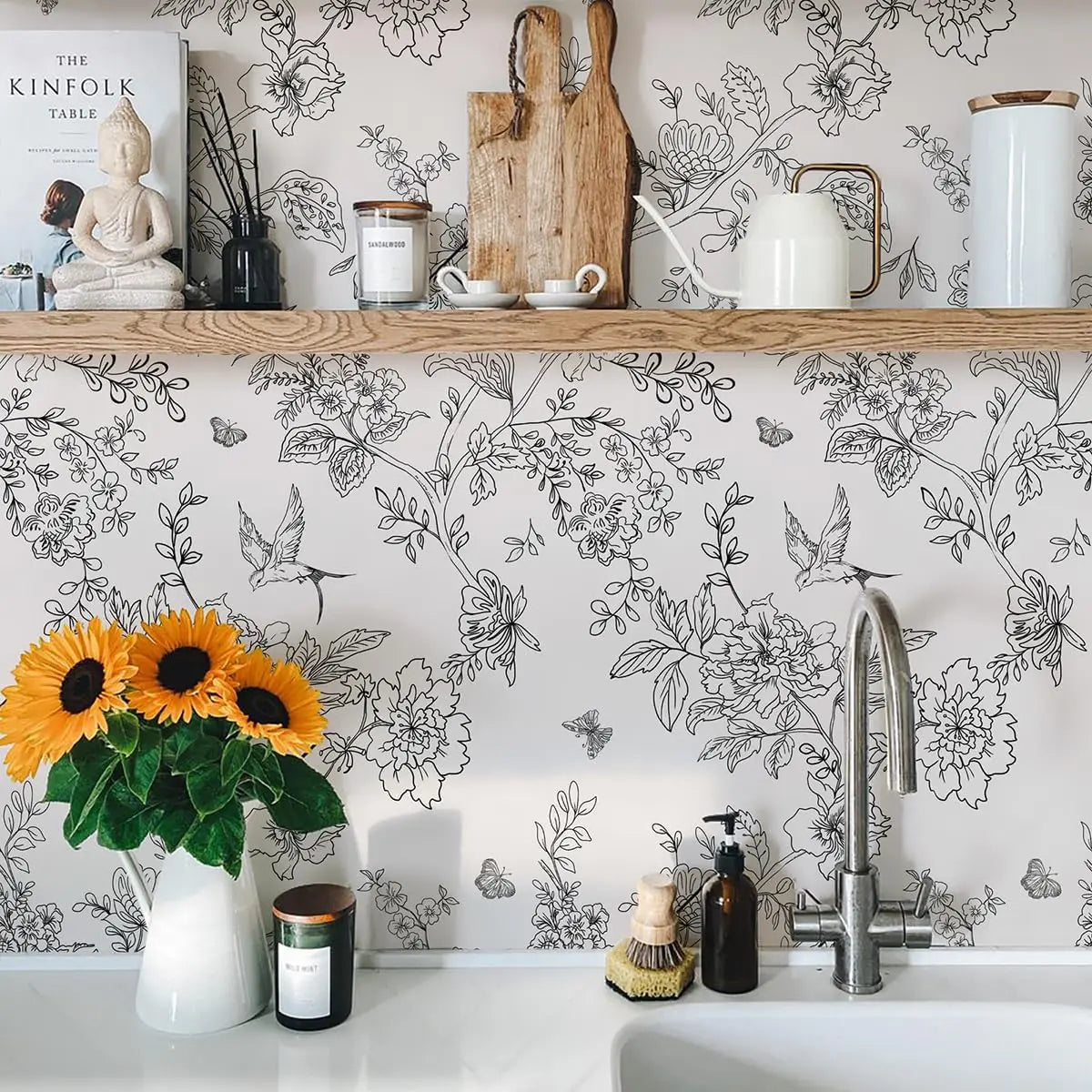 Papel de Parede Floral Preto e Branco com Pássaros — Autocolante Removível Elegante