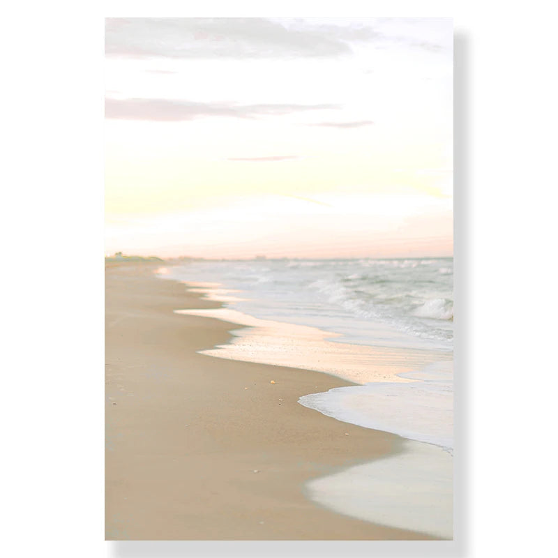 Quadro Decorativo Praia Dourada — Arte de Paisagem Nórdica Moderna para Sala