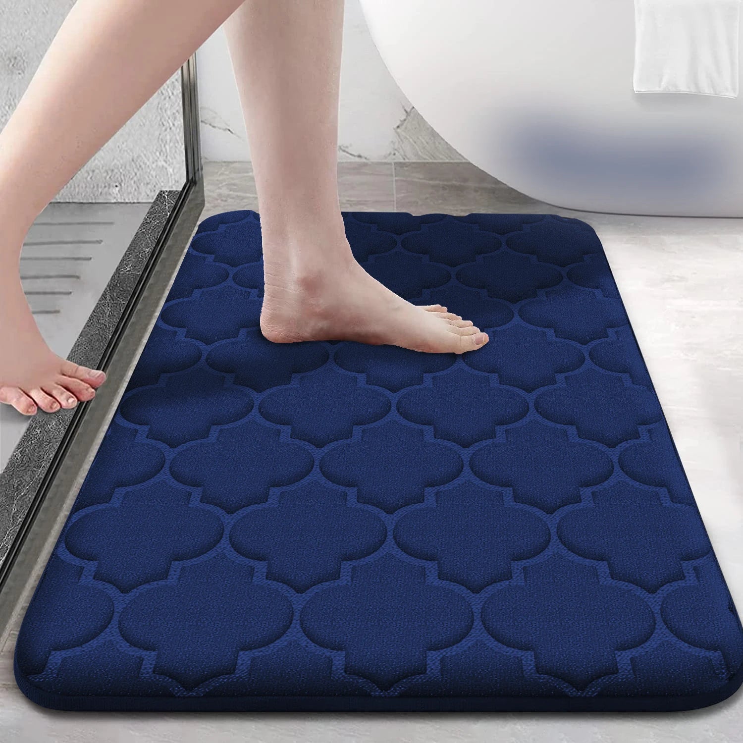 Tapete de Banheiro Veludo Coral Antiderrapante — Ultra Absorvente e Secagem Rápida