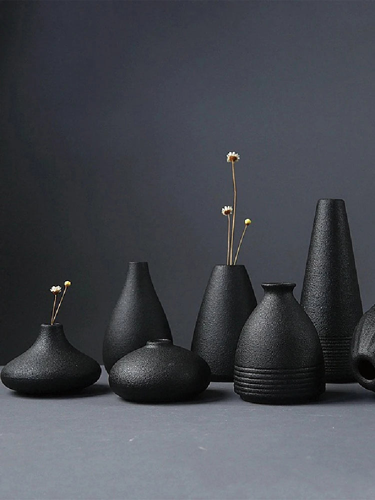 Vaso Cerâmica Pequeno Preto Rústico Japonês — Decoração Minimalista de Mesa