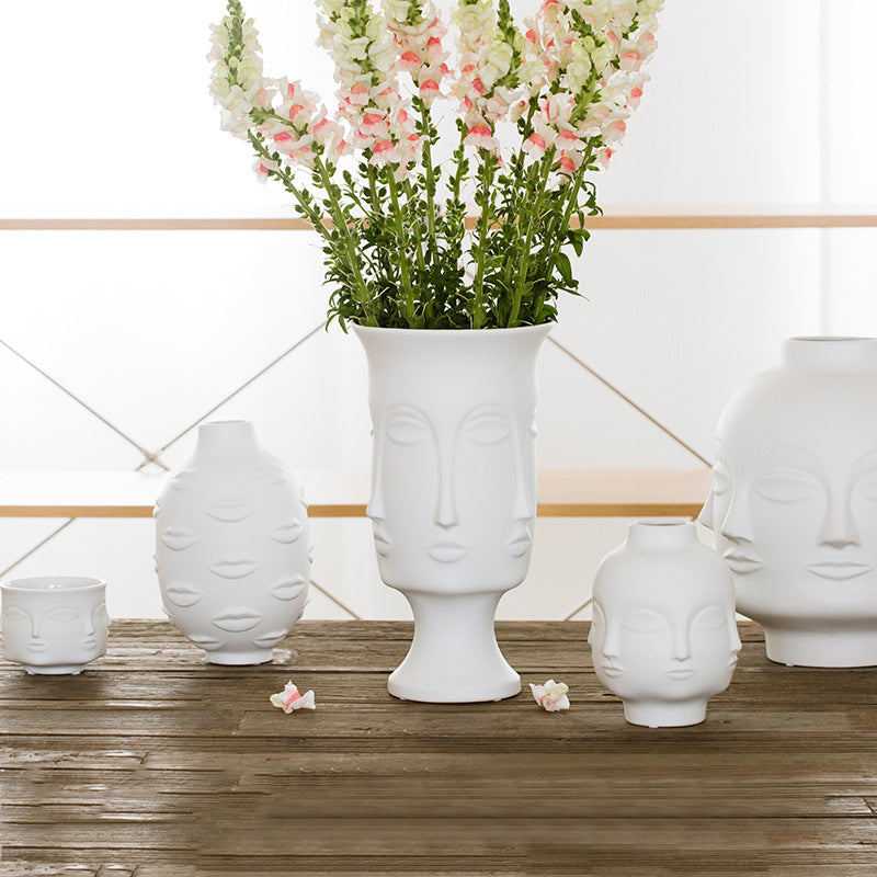 Vaso Cerâmica Lábios 3D — Branco Decorativo para Flores Secas e Arranjos Criativos