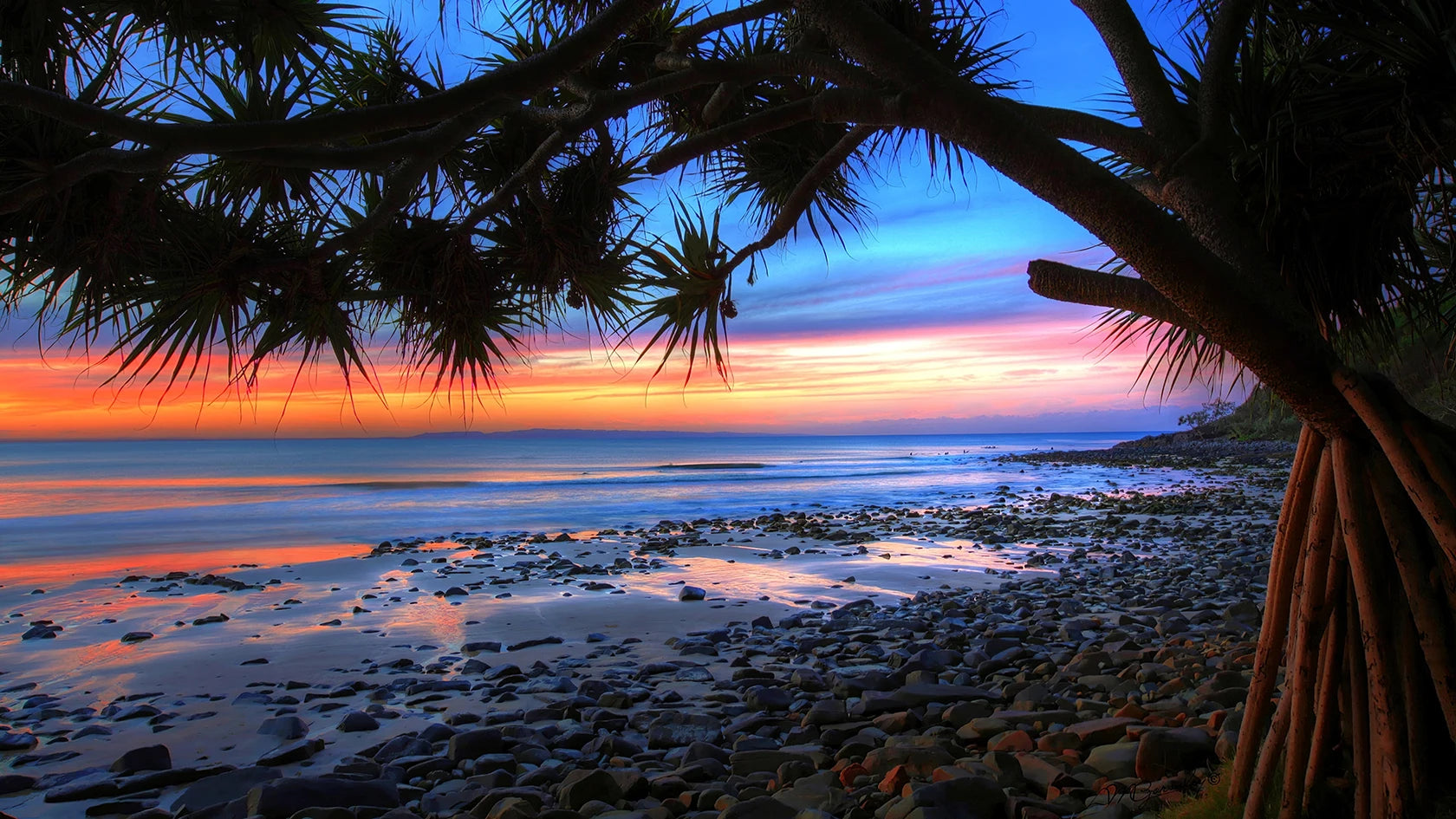Quadro Decorativo Praia Pôr do Sol Dourado — Arte de Paisagem Tropical para Sala