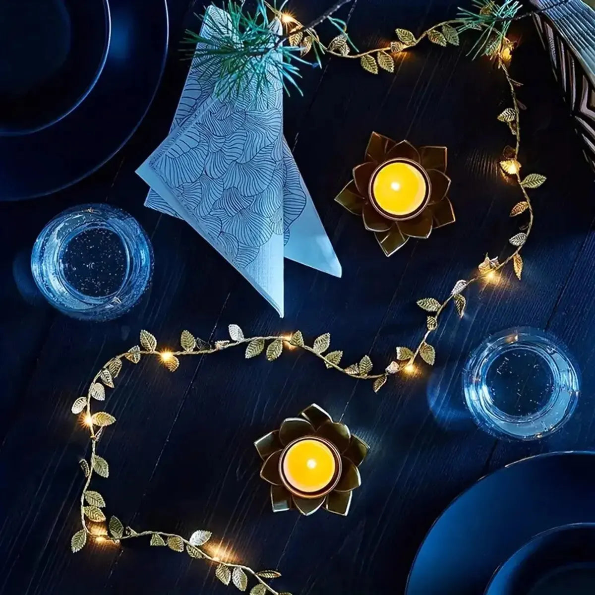 Cordão de Luzes LED Folhas Doradas 2m — Fio de Cobre a Pilha para Decoração e Festas